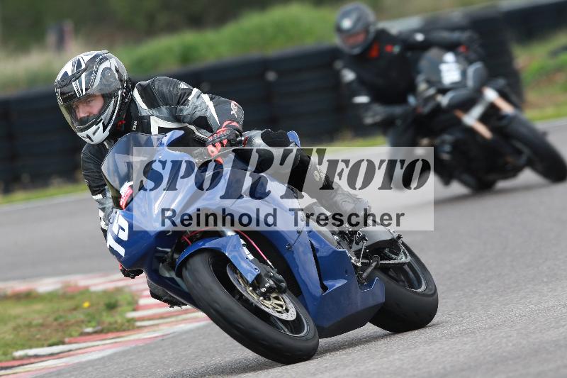 Archiv-2022/13 25.04.2022 Plüss Moto Sport ADR/Freies Fahren/15